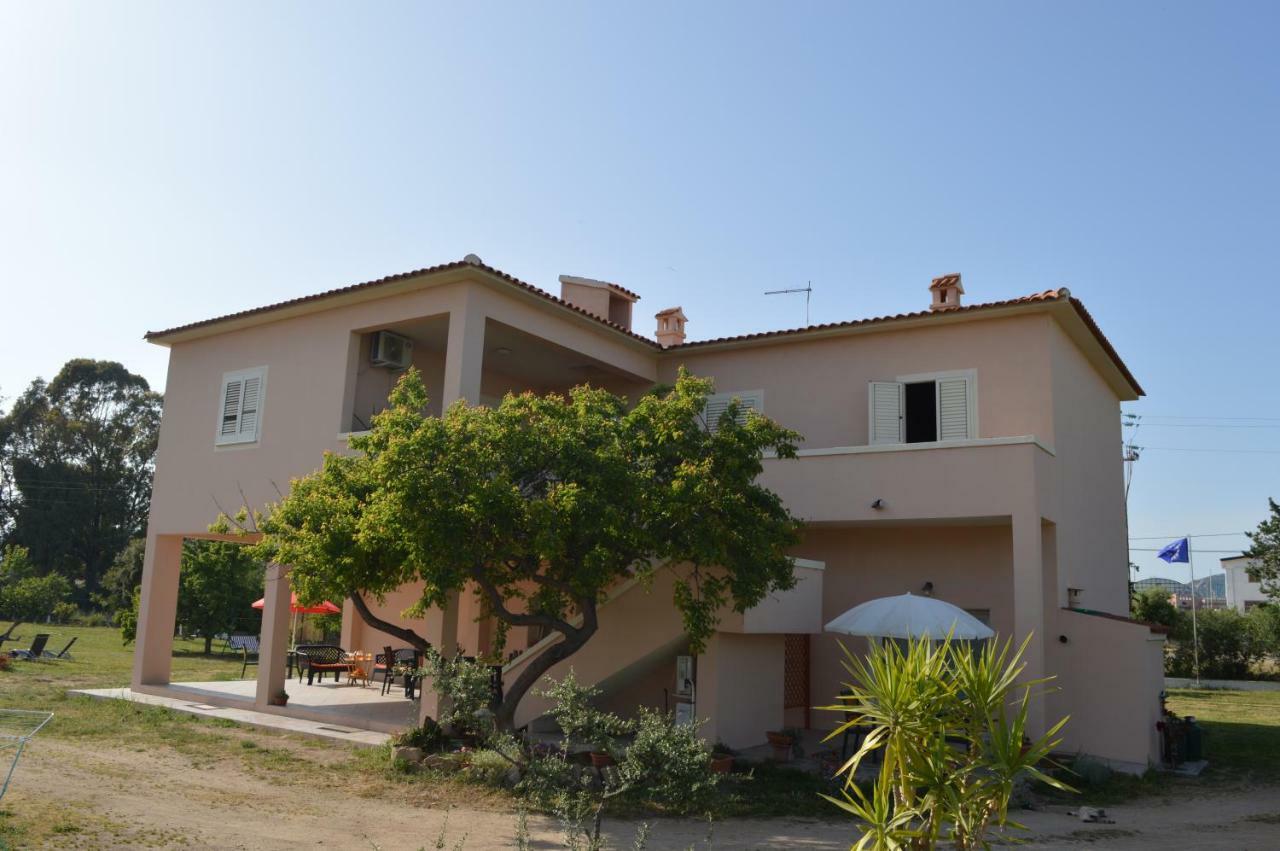 La Maison Di Zia Annina Олбия Екстериор снимка